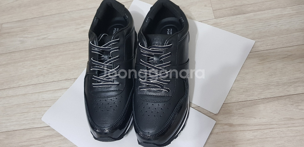 마지막가격인하! 페리엘리스 스니커즈 새제품판매--1