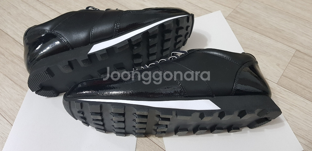 마지막가격인하! 페리엘리스 스니커즈 새제품판매--4