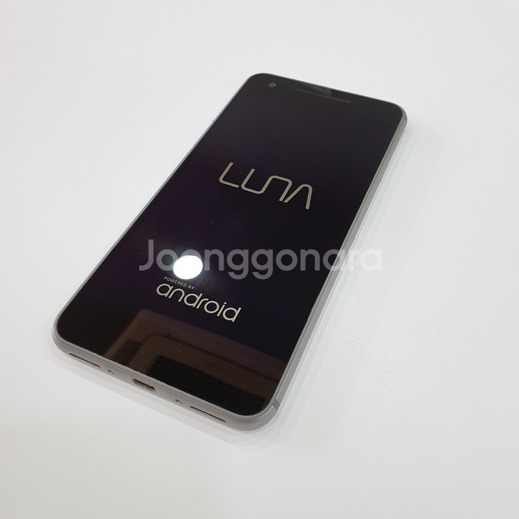 루나(LUNA) 스마트폰--0