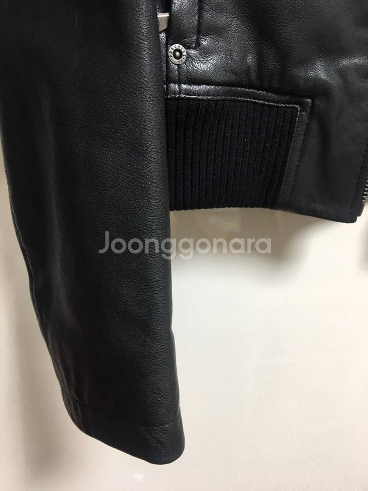 EXR 가죽자켓 판매합니다--3