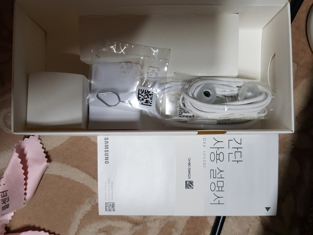 J4+(J415)가개통/뒷면스크래치/부산직거래--1