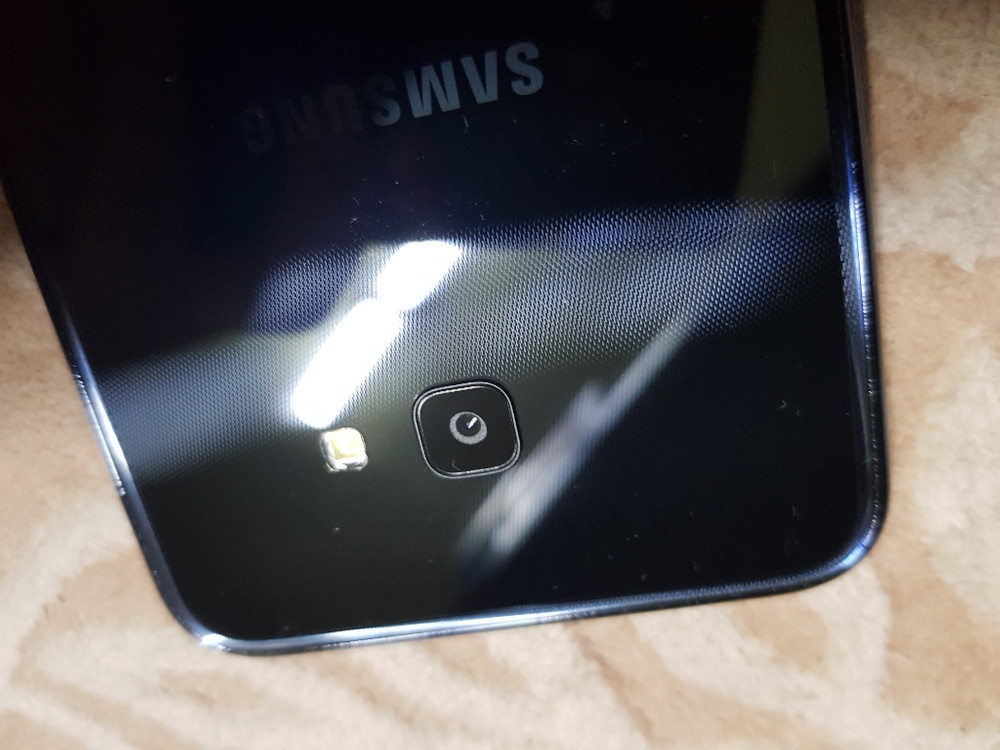 J4+(J415)가개통/뒷면스크래치/부산직거래--3