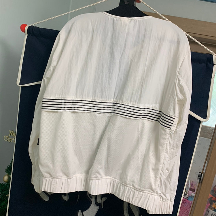 데상트 바람막이--4