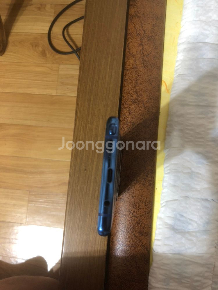 갤럭시 노트8 64gb 액정 파손 팝니다--3