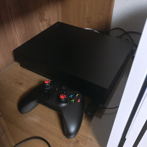 (대구)엑엑,xbox one x 팔아요
