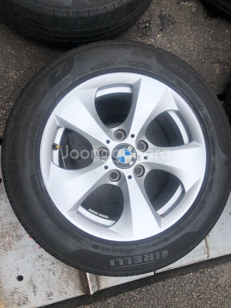 BMW320d 순정 16인치 휠 타이어--3