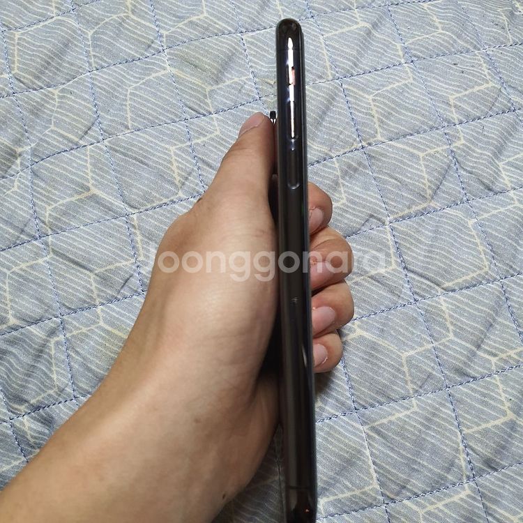 아이폰x 64 검정 기스없고 성능 하자 없어요--3
