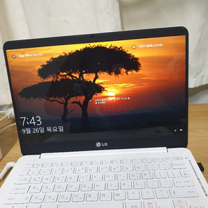 Lg 그램 lg13z93 Intelcore i5 8GB