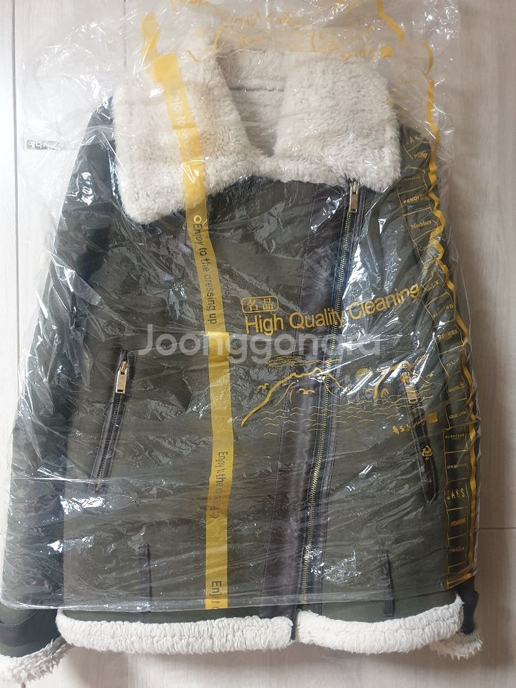 여성무스탕입니다 자켓--0