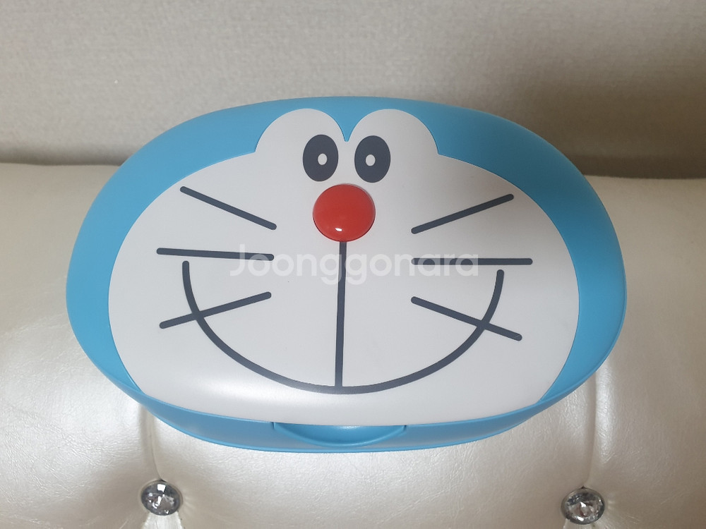 정품 도라애몽 물티슈 케이스입니다 --0