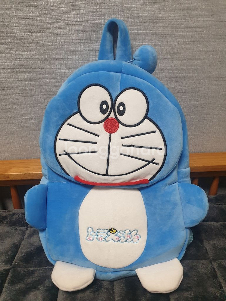 도라애몽 가방입니다 --0