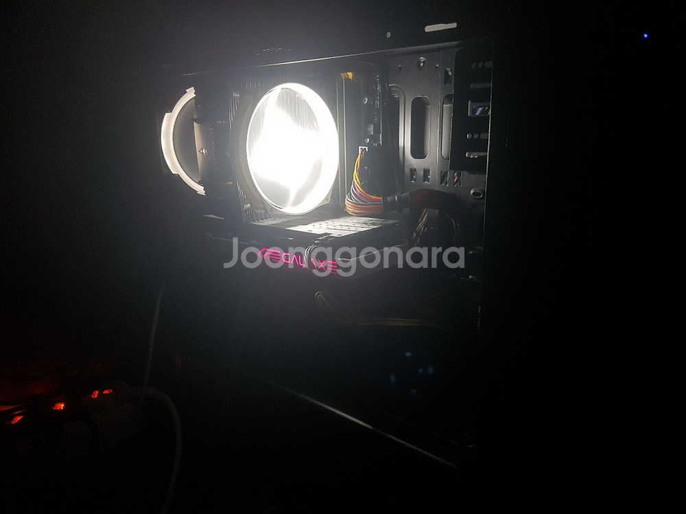 게이밍본체 팝니다--0