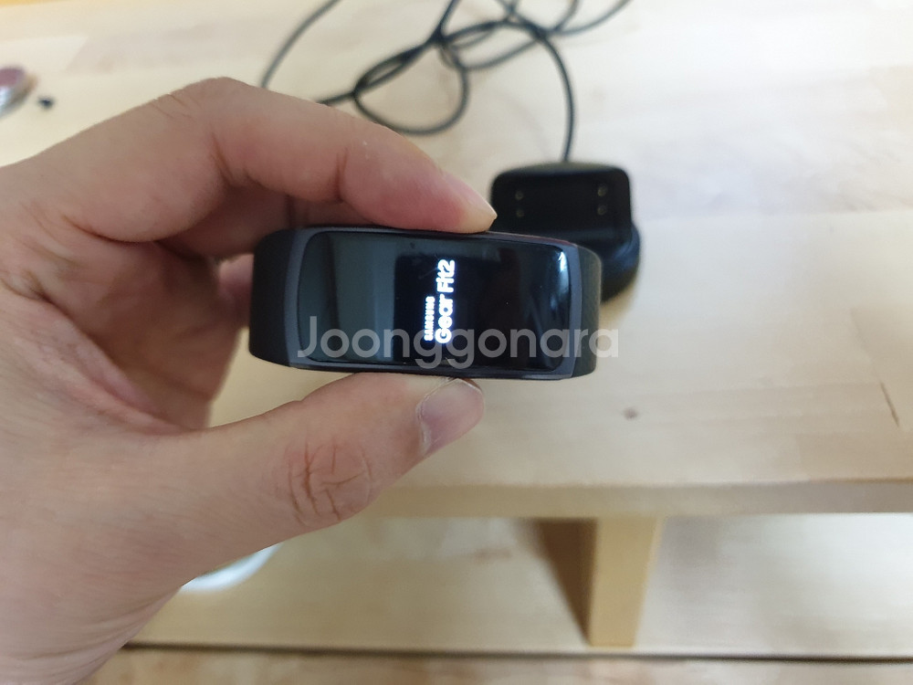 기어핏2라지 판매합니다.--1