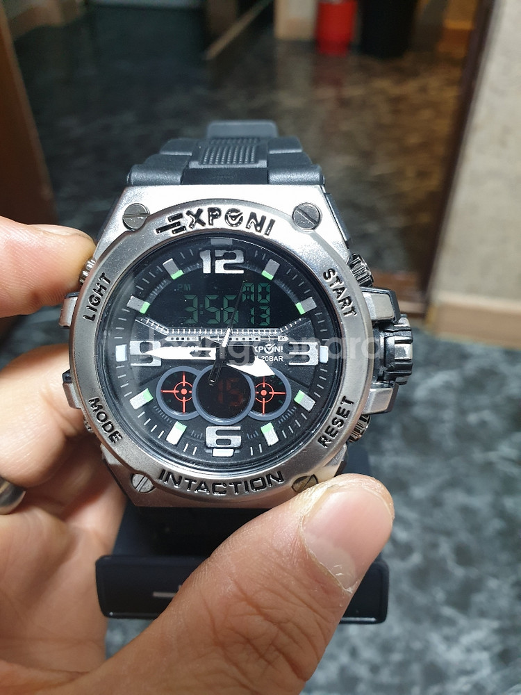 다기능 스포츠 만능 시계--2