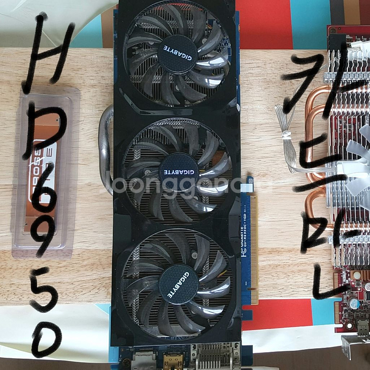 기가바이트 라데온 HD 6950 1GB 윈드포스3X--0