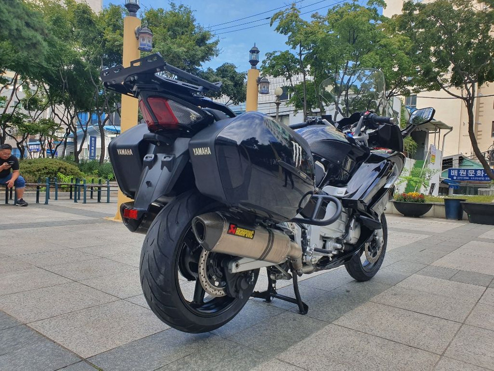 야마하 FJR1300--2