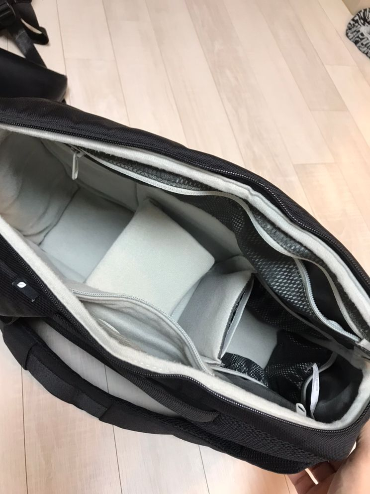 인케이스 슬링백 팝니다--2