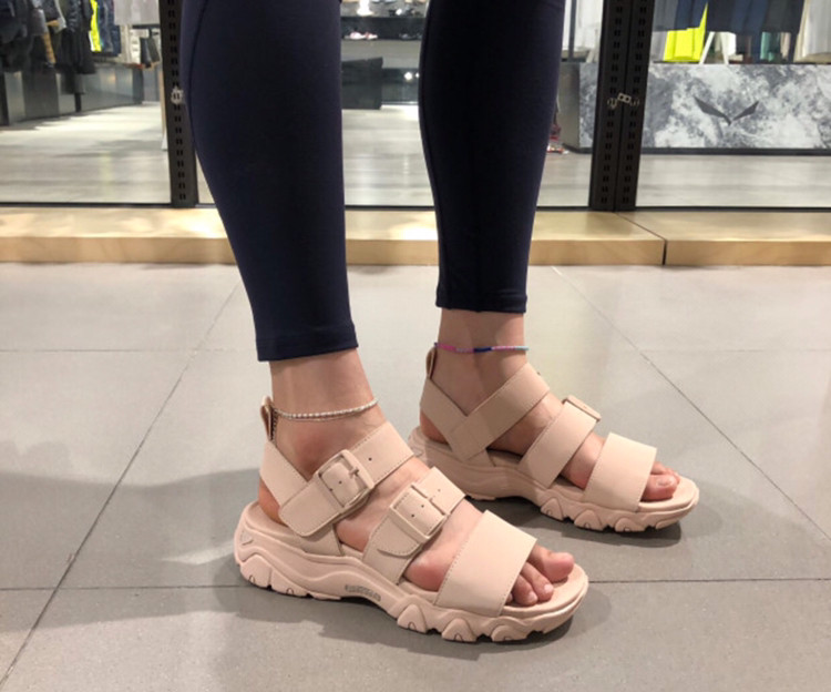 스케쳐스 샌들 240~245 올여름초구입 딱2번신음--0