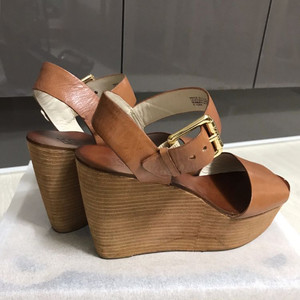 마이클코어스 가죽웨지힐 240 몇번안신음