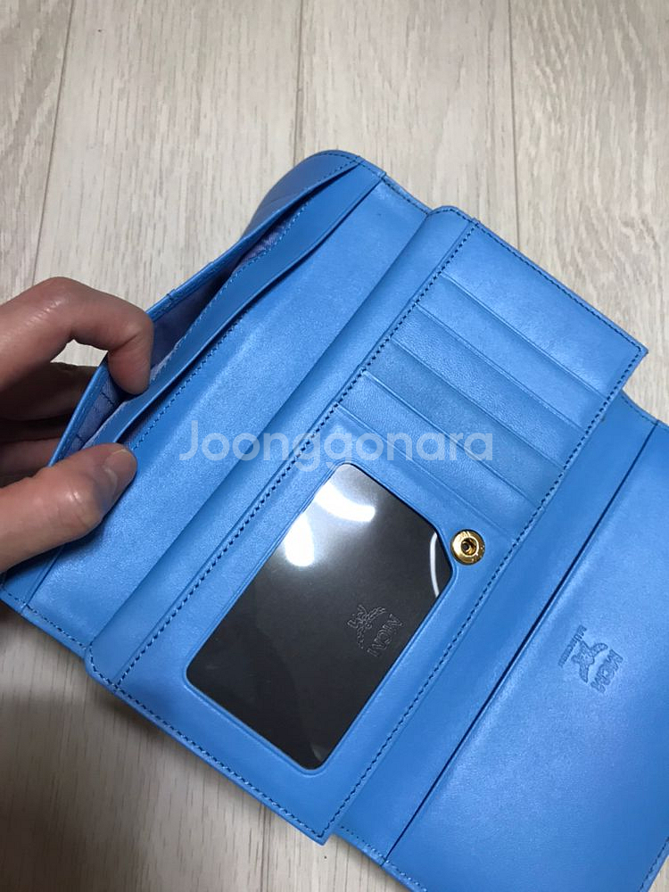 MCM가죽지갑 (100%새제품)--3