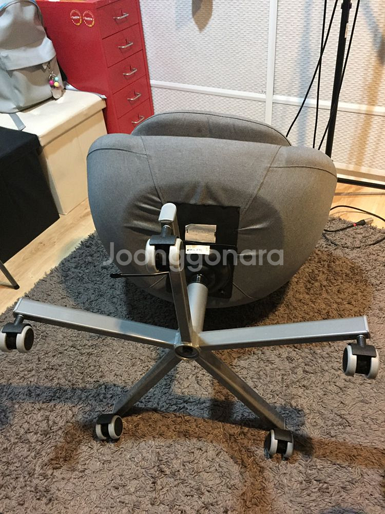 이케아 회전의자 SKRUVSTA 80280006--1