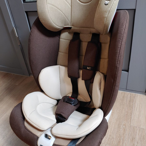 페도라 M5 카시트 ISOFIX 거의 새거에요!