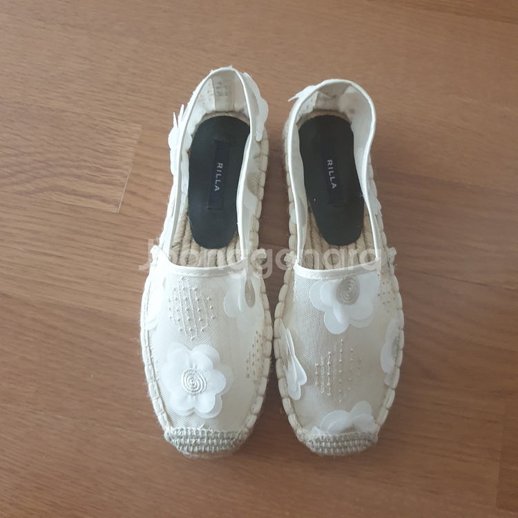 새상품/여성에스파듀240--2