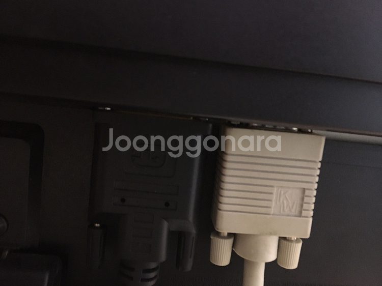 삼성 lcd 22인치 이만원--2