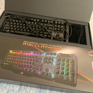 ASUS ROG CLAYMORE 적축