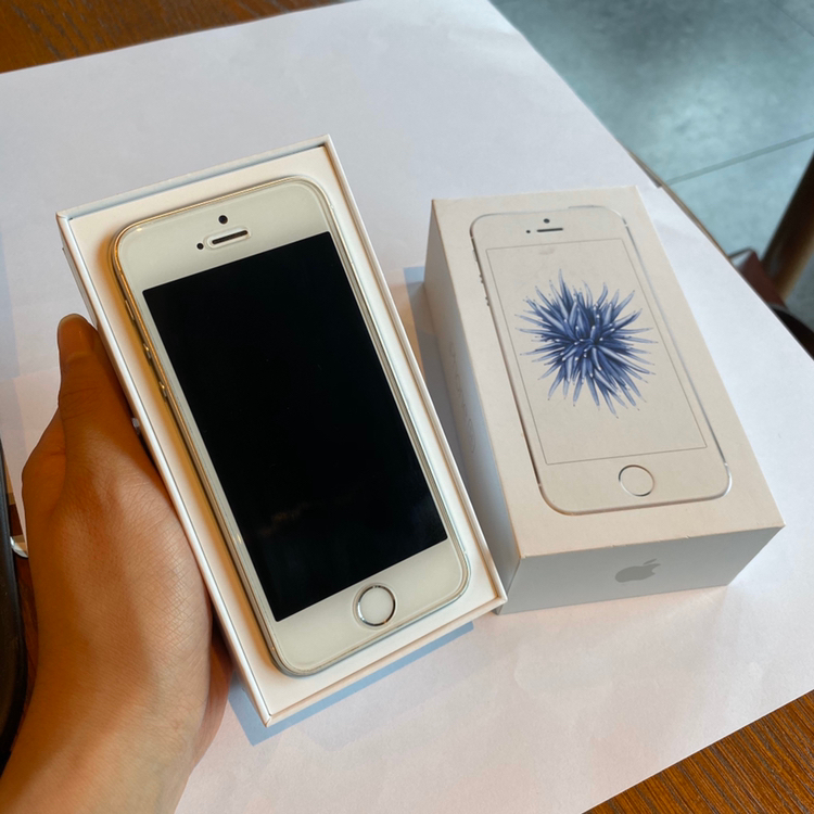 가격내림!!)아이폰SE 64G 실버 A급+!!--0