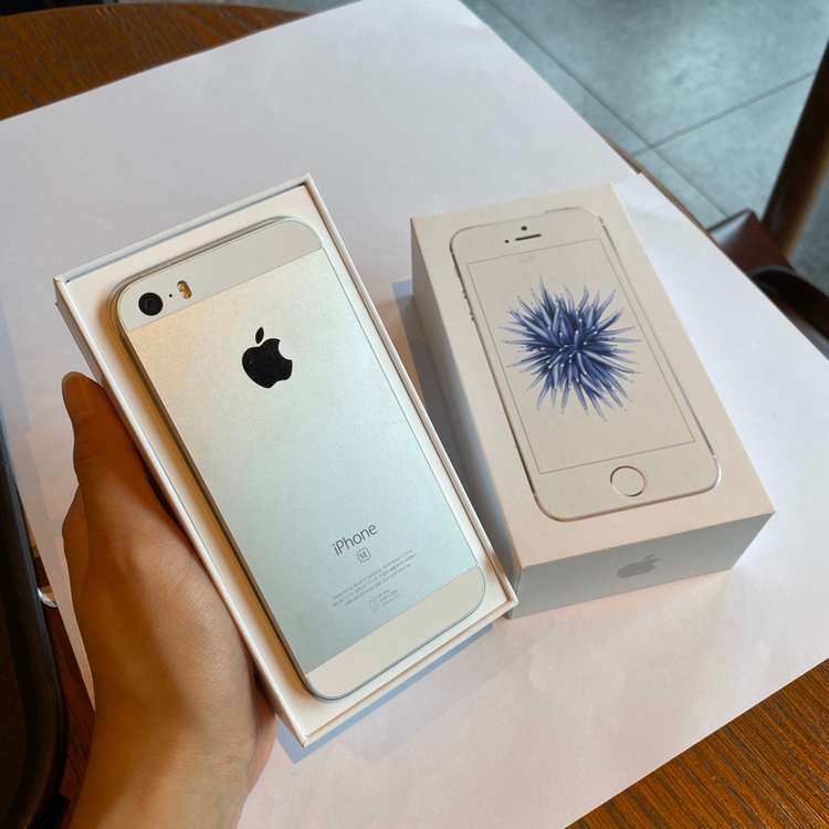 가격내림!!)아이폰SE 64G 실버 A급+!!--1