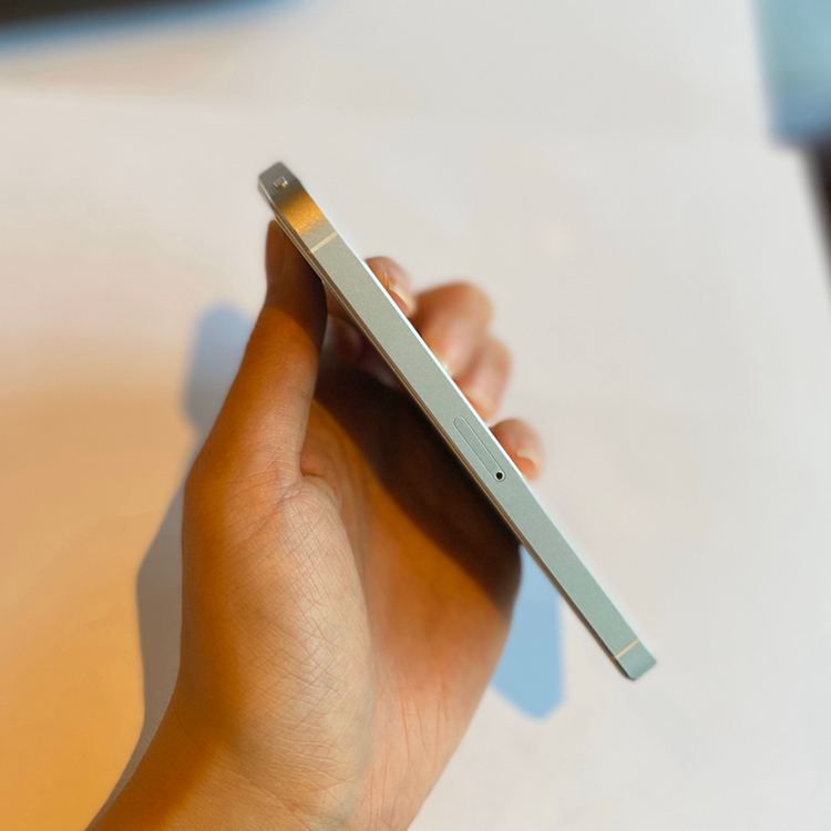 가격내림!!)아이폰SE 64G 실버 A급+!!--4