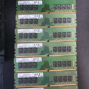 삼성 DDR4 RAM 16GB 4EA 팝니다.