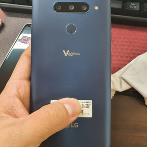 <<중고>> LG V40 중고폰 팝니다. 블루색