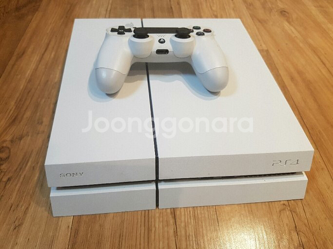 플스4 구형 1205A (화이트) 팝니다--1