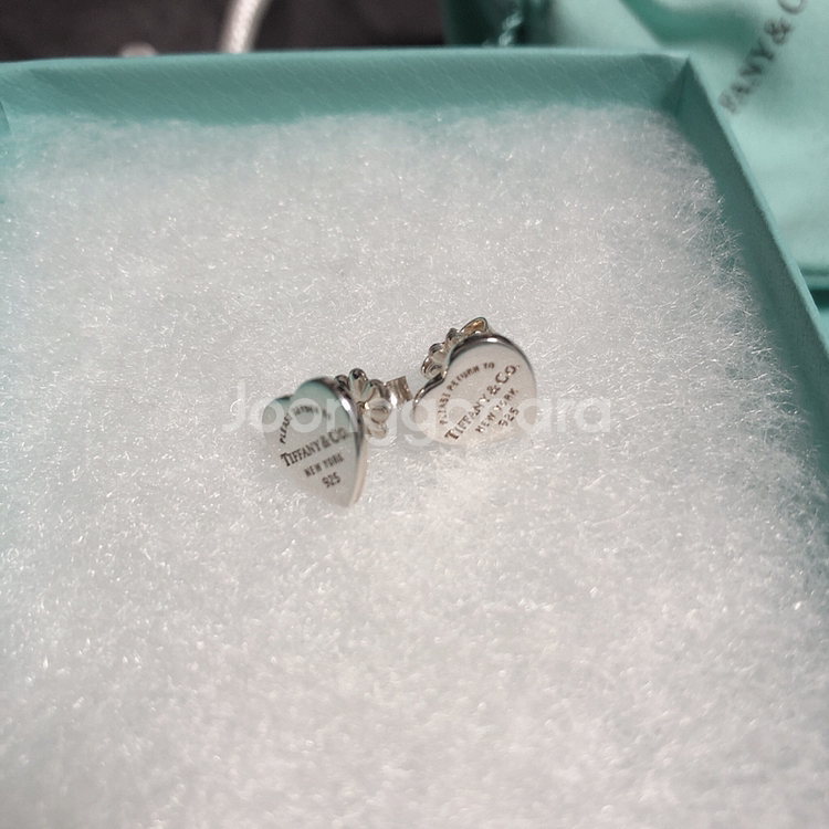 티파니앤코 귀걸이--3