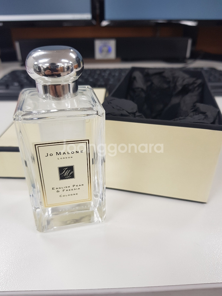 조말론 잉글리쉬 페어 앤 프리지아--2