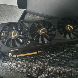 조텍 RTX2080TI AMP 팝니다.