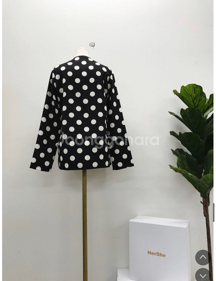 허쉬0109 허쉬마켓 도트핀턱블라우스--3