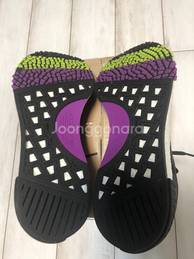 아디다스 NMD RACER B37640 팝니다.--3