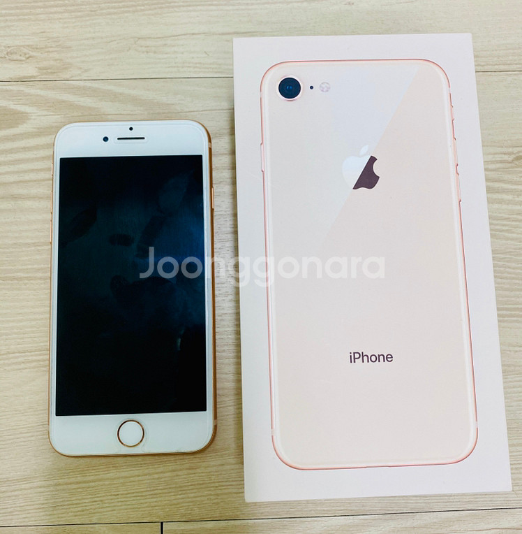 아이폰8 골드 256g 공기계 팝니다.--1