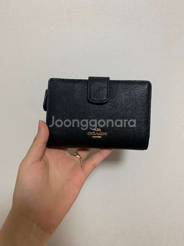 코치 중지갑(오늘만 가격내림)--0