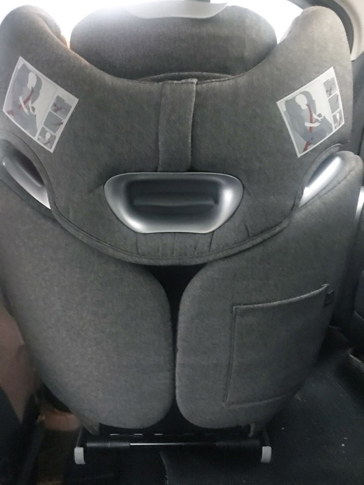 싸이벡스 Q2 쥬니어 카시트--2