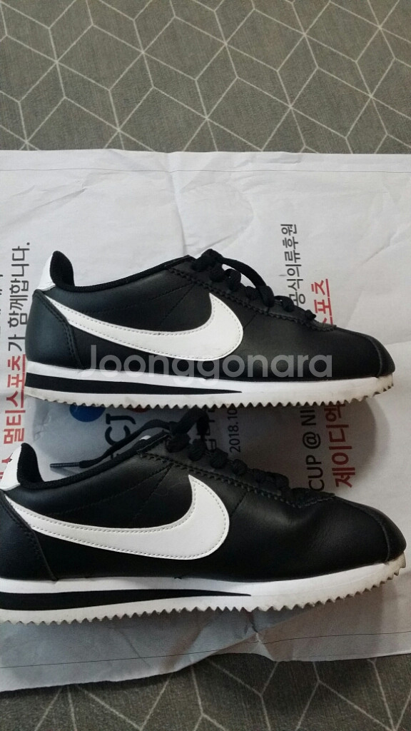 나이키 클래식 코르테즈235--3