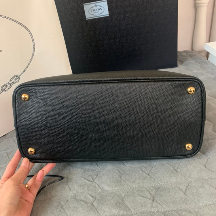 프라다 두블레백--3