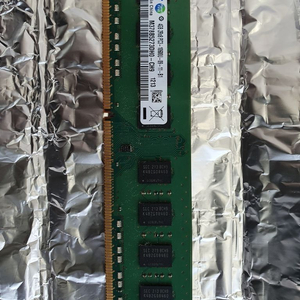 삼성 DDR3 4GB PC10600 양면 1개