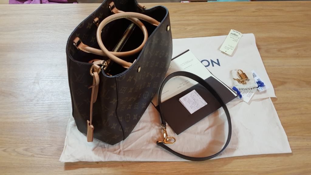루이비통 몽테뉴mm 거의새상품--3