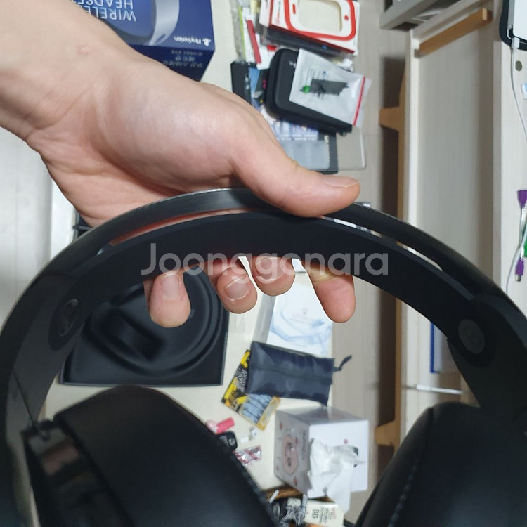 ps4 무선스테레오 3d 헤드셋(플레티넘)풀박 팝니다.--5