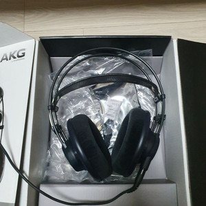 akg k702 팝니다.