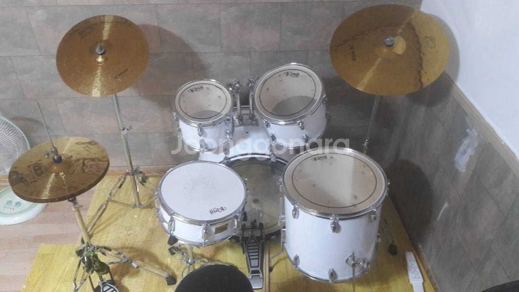 드럼 판매합니다 사용 기간은 6개월 정도입니다--0